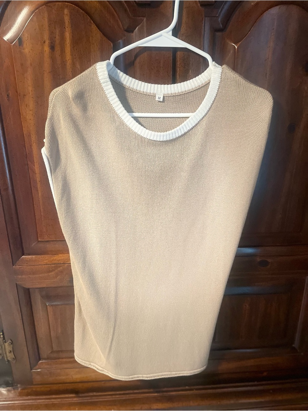 Amazon Beige Knit Sleeveless Top with White Trim